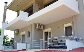 Matoulas Luxury Apartment